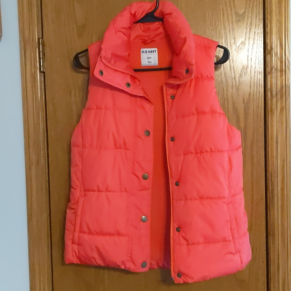 Old Navy Puffer Vest